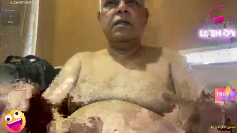 Snapshot of maturedman_44 chatting on 09/26/25, 01:42 DEV online show from 09/26/25, 01:42