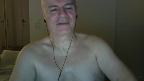 Snapshot of maturehotman chatting on 02/05/25, 05:41 maturehotman online show from 02/05/25, 05:41