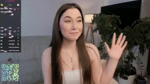 Lucy online show from 09/24/25, 04:32