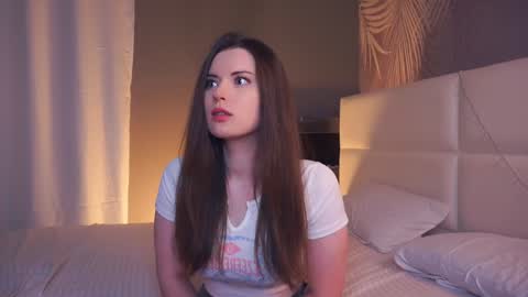 Lily online show from 01/19/25, 10:17
