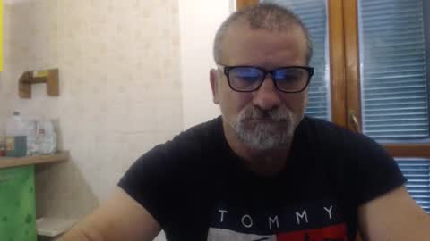 mauro1971 online show from 10/04/25, 03:21