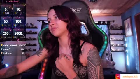 Snapshot of mavis_fuentes chatting on 01/18/25, 09:55 Hilary online show from 01/18/25, 09:55