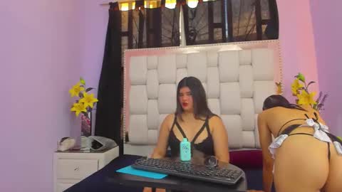 Snapshot of mavyandelizabeth chatting on 11/13/25, 01:32 MavyANDElizabeth online show from 11/13/25, 01:32