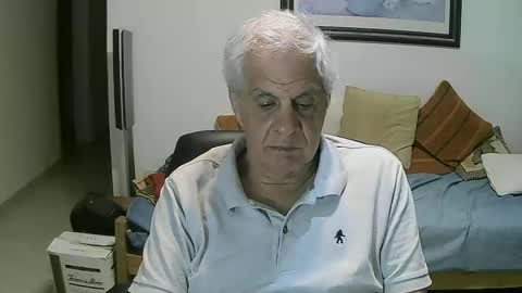 Snapshot of max_2017 chatting on 12/11/24, 02:52 max_2017 online show from 12/11/24, 02:52