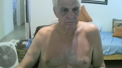 Snapshot of max_2017 chatting on 01/26/25, 07:41 max_2017 online show from 01/26/25, 07:41