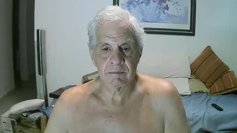 Snapshot of max_2017 chatting on 02/10/25, 02:41 max_2017 online show from 02/10/25, 02:41