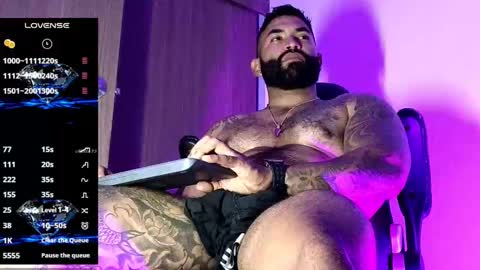 max__prada online show from 11/01/25, 01:51