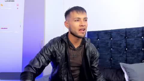 Max Conor online show from 10/27/25, 01:04