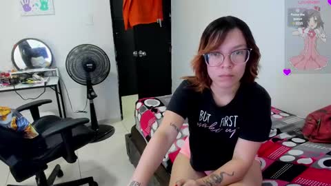 Snapshot of max_konny chatting on 02/13/25, 12:24 Max konny online show from 02/13/25, 12:24