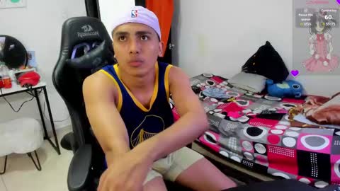 Snapshot of max_konny chatting on 03/10/25, 01:34 Max konny online show from 03/10/25, 01:34