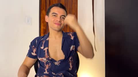 Snapshot of max_lancaster chatting on 12/14/24, 02:56 Max Lancaster online show from 12/14/24, 02:56