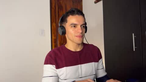 Snapshot of max_lancaster chatting on 01/04/25, 12:16 Max Lancaster online show from 01/04/25, 12:16