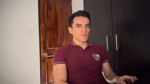 Snapshot of max_lancaster chatting on 03/12/25, 10:39 Max Lancaster online show from 03/12/25, 10:39