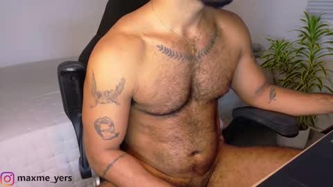 max_meyer online show from 11/12/25, 10:41