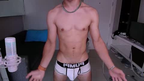 Snapshot of max_russell chatting on 03/09/25, 02:29 Former Porn Star online show from 03/09/25, 02:29