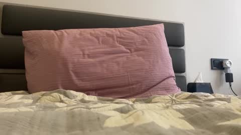 Max  online show from 12/27/24, 09:39