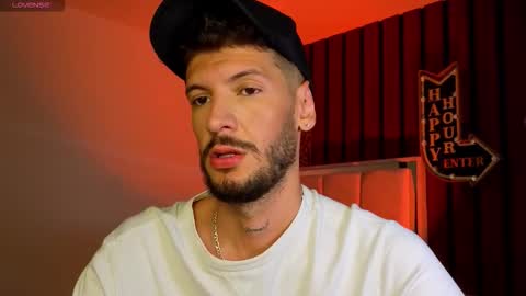 Snapshot of max_tayloor chatting on 11/13/25, 01:04 Max Taylor online show from 11/13/25, 01:04