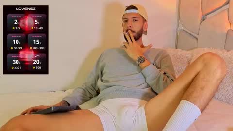 Snapshot of max_tayloor chatting on 11/20/25, 11:21 Max Taylor online show from 11/20/25, 11:21