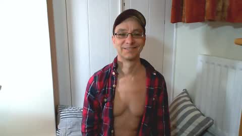 Snapshot of maxdavies chatting on 01/20/25, 11:13 Max Davies online show from 01/20/25, 11:13