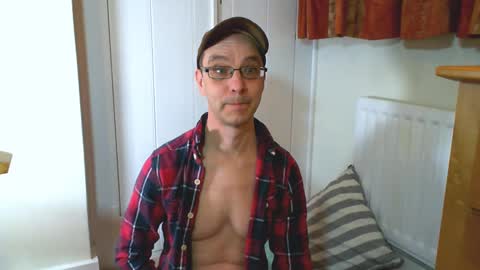 Snapshot of maxdavies chatting on 02/20/25, 06:13 Max Davies online show from 02/20/25, 06:13