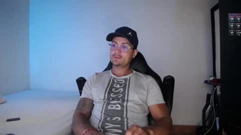 MAXI      online show from 03/07/25, 02:15