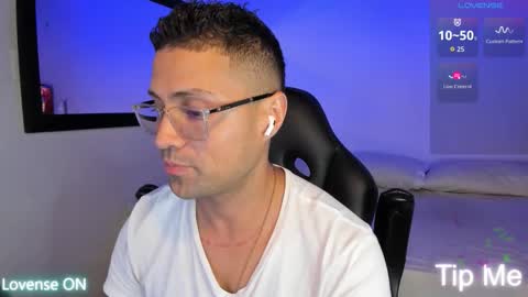 MAXI      online show from 09/17/25, 03:41