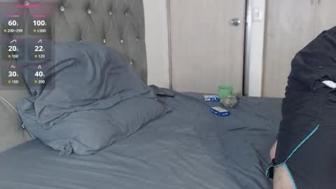 Snapshot of maxi_rogger chatting on 10/21/25, 03:40 maxi rogger online show from 10/21/25, 03:40