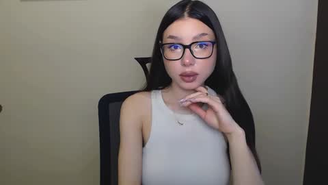 Snapshot of maxi_sweetheart chatting on 01/13/25, 10:14 Joanna online show from 01/13/25, 10:14