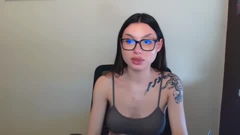 Snapshot of maxi_sweetheart chatting on 02/26/25, 11:20 Joanna online show from 02/26/25, 11:20