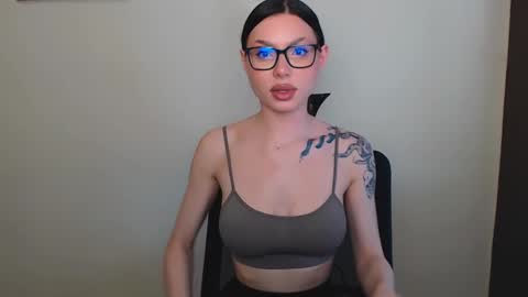 Snapshot of maxi_sweetheart chatting on 03/10/25, 11:21 Joanna online show from 03/10/25, 11:21