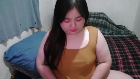 Snapshot of maxie_cat chatting on 02/02/25, 11:51 Maxie online show from 02/02/25, 11:51