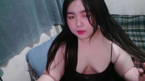 Snapshot of maxie_cat chatting on 09/09/25, 01:54 Maxie online show from 09/09/25, 01:54