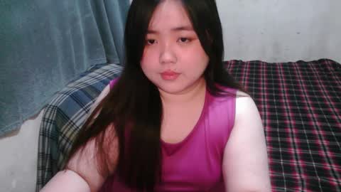 Snapshot of maxie_cat chatting on 10/04/25, 12:47 Maxie online show from 10/04/25, 12:47