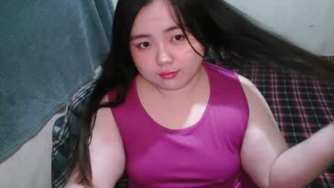 Snapshot of maxie_cat chatting on 10/20/25, 01:00 Maxie online show from 10/20/25, 01:00