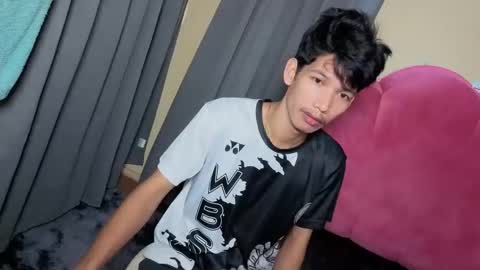 Reyn online show from 11/17/25, 10:26