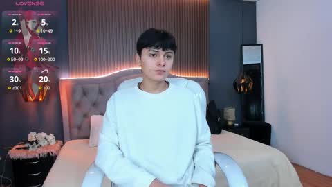 --  -- online show from 10/24/25, 12:01