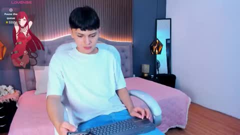 --  -- online show from 10/31/25, 07:04