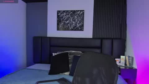 Maximo Wolf online show from 03/04/25, 09:00