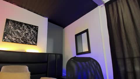Maximo Wolf online show from 09/13/25, 08:41