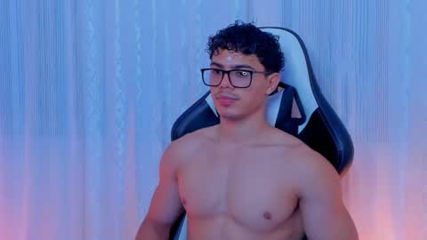 Snapshot of maxiimus__ chatting on 10/02/25, 06:09 Maximus online show from 10/02/25, 06:09