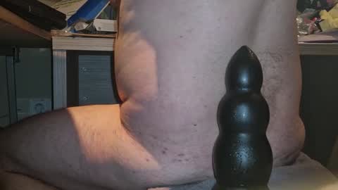 Maxim online show from 11/11/25, 08:09