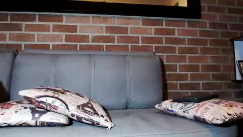 Max online show from 02/22/25, 12:05