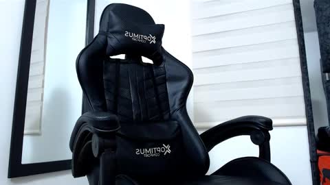 Maximo Sebastian online show from 03/02/25, 04:50