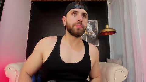 Snapshot of maximo_wolf1 chatting on 10/06/25, 08:06 Maximo Wolf online show from 10/06/25, 08:06