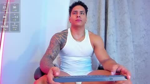 Maximoscott online show from 02/05/25, 12:27