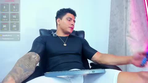 Maximoscott online show from 03/01/25, 09:37