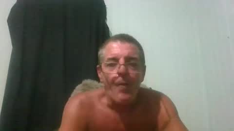 Snapshot of maximus_oreally chatting on 12/28/24, 02:10 Max online show from 12/28/24, 02:10