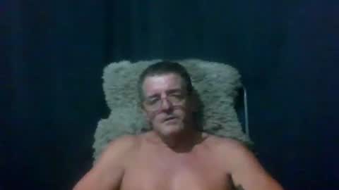 Snapshot of maximus_oreally chatting on 01/09/25, 03:04 Max online show from 01/09/25, 03:04