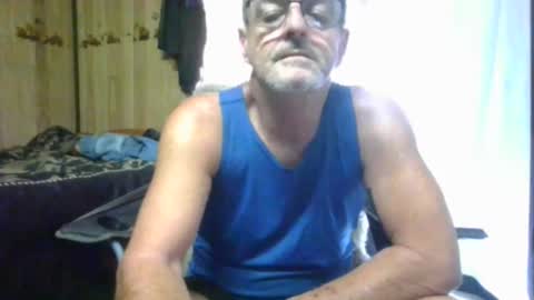 Snapshot of maximus_oreally chatting on 02/27/25, 04:41 Max online show from 02/27/25, 04:41