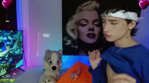 Max online show from 02/05/25, 07:07